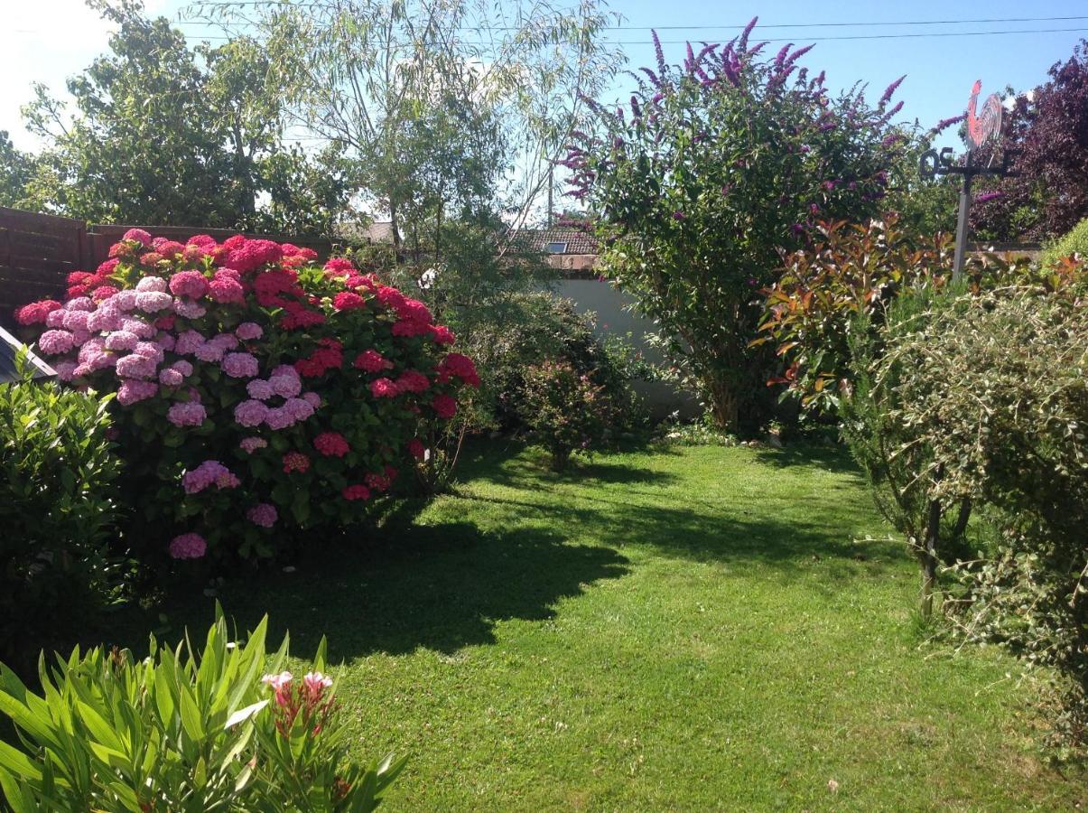 Bed and Breakfast Le Jardin Des Poules Thietreville Экстерьер фото